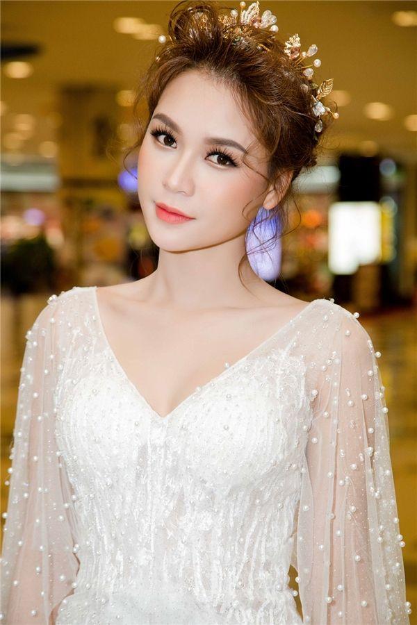 Rũ bỏ hình ảnh bánh bèo, Sam bất ngờ nổi loạn với style sexy chưa từng thấy-7