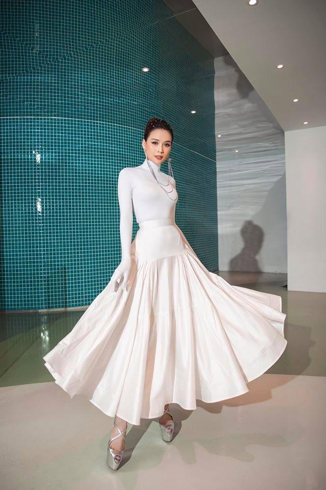 Rũ bỏ hình ảnh bánh bèo, Sam bất ngờ nổi loạn với style sexy chưa từng thấy-10