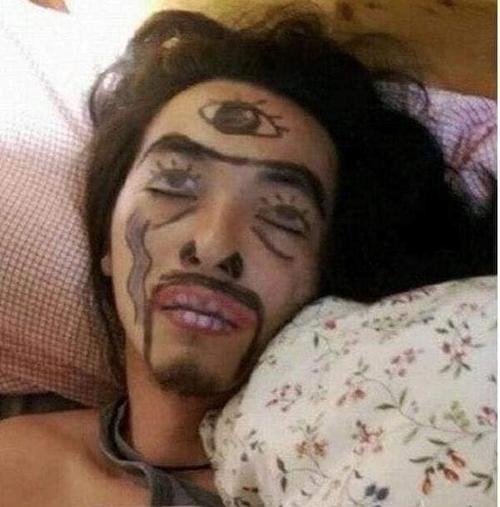 Anh chồng làm đủ việc nhà rồi mới dám đi nhậu vẫn bị vợ chơi khăm-3