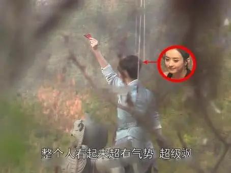 Vừa tái xuất sau dịch Covid-19, Triệu Lệ Dĩnh đã thực hiện cảnh treo mình trên cao-4