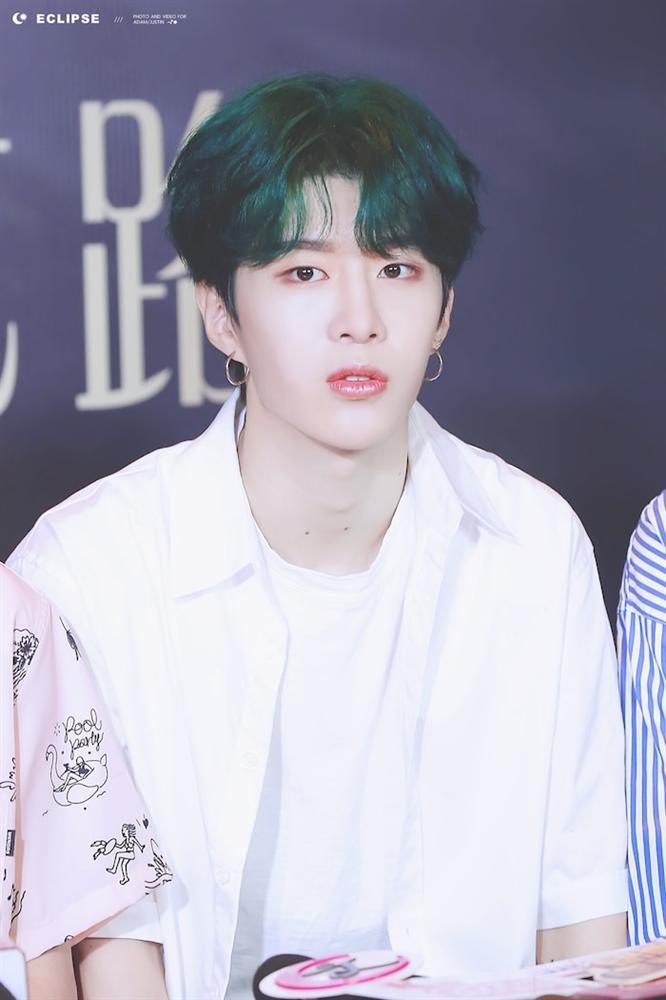 Em trai nhà nào cũng như nhau: Phạm Thừa Thừa tố Phạm Băng Băng bị cả bố lẫn mẹ đánh vì yêu sớm!-2