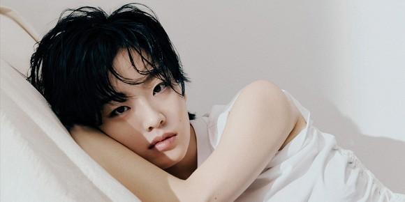 Lần hiếm hoi diện trang phục táo bạo, khoe vòng 1 lấp ló, bộ ảnh nữ đầu bếp chuyển giới của Tầng lớp Iteawon gây sốt-3