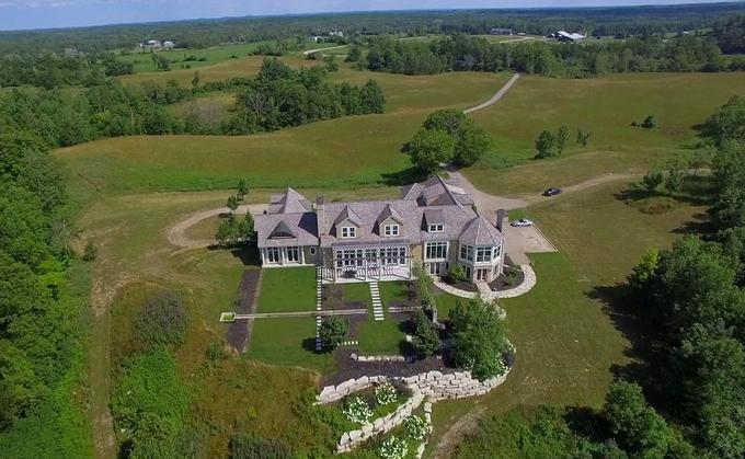 Justin Bieber về Canada tránh dịch-1