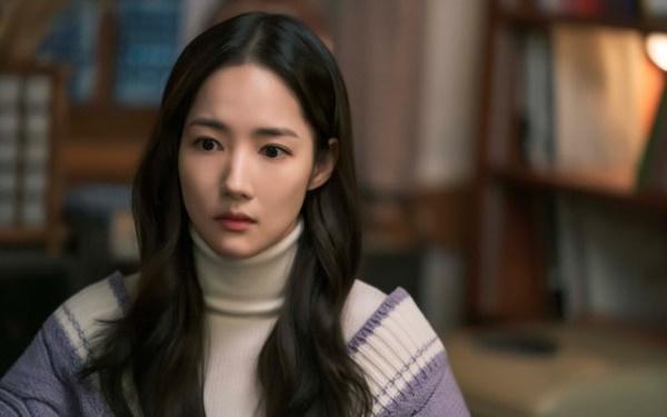 Nghịch lý phim của nữ hoàng dao kéo Park Min Young-1