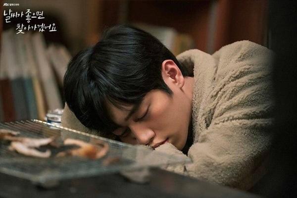 Nghịch lý phim của nữ hoàng dao kéo Park Min Young-4