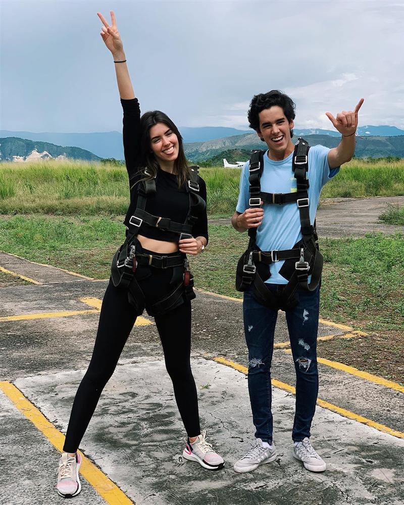 Gia tộc đẹp như tranh của Hoa hậu Hoàn vũ nghiêng nước nghiêng thành-16