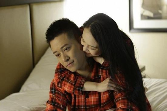 Tuấn Hưng bị kẻ gian giả mạo lừa đảo 40 triệu mua quà cho vợ