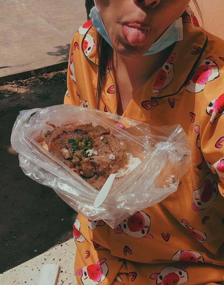 Ngày cách ly đầu tiên của siêu mẫu Võ Hoàng Yến tại trung tâm chống dịch Covid-19 Bình Dương-7