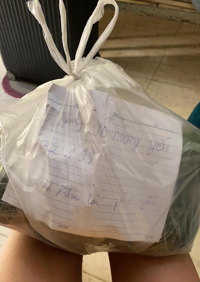 Ngày cách ly đầu tiên của siêu mẫu Võ Hoàng Yến tại trung tâm chống dịch Covid-19 Bình Dương-8