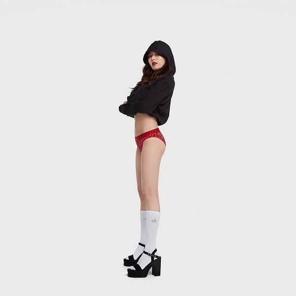 Làm mẫu thời trang, HuynA được cư dân mạng khen ngợi hơn cả Jennie Black Pink-2