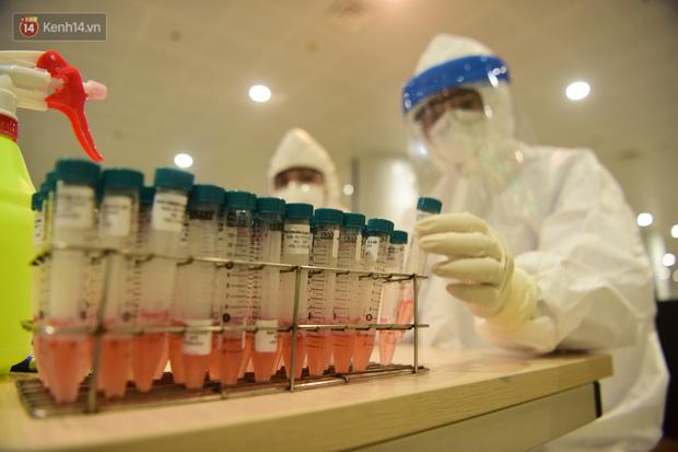 Khuyến cáo dành cho người cao tuổi và gia đình trước tình hình dịch Covid-19 diễn biến ngày càng phức tạp-1