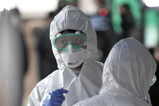 Khuyến cáo dành cho người cao tuổi và gia đình trước tình hình dịch Covid-19 diễn biến ngày càng phức tạp