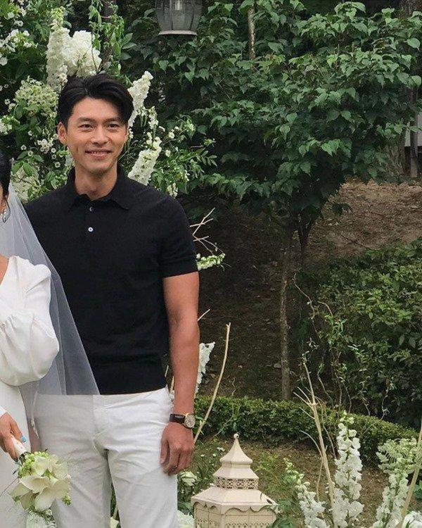 Đi đám cưới bạn thân, Hyun Bin đánh cắp sự chú ý vì nổi hơn cả cô dâu chú rể-2