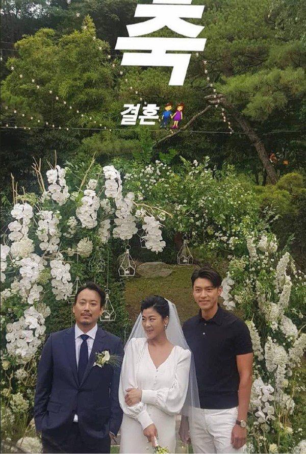 Đi đám cưới bạn thân, Hyun Bin đánh cắp sự chú ý vì nổi hơn cả cô dâu chú rể-4
