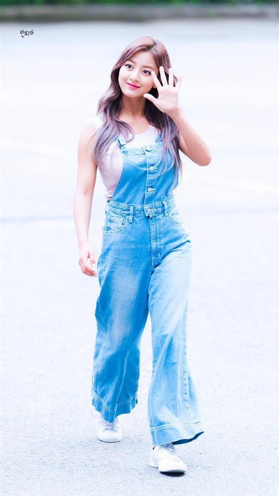 Suzy, Hani và dàn mỹ nhân Hàn diện váy áo denim khoe dáng gợi cảm-8