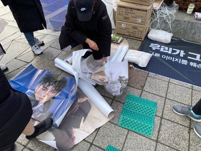 Rầm rộ tin đồn bà xã Chen (EXO) đã hạ sinh con đầu lòng, fan Trung nhất loạt đòi đuổi nam ca sĩ ra khỏi nhóm?-5