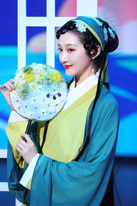 Em gái quốc dân Quan Hiểu Đồng bị chê khi hóa thân thành Trương Mạn Ngọc-5