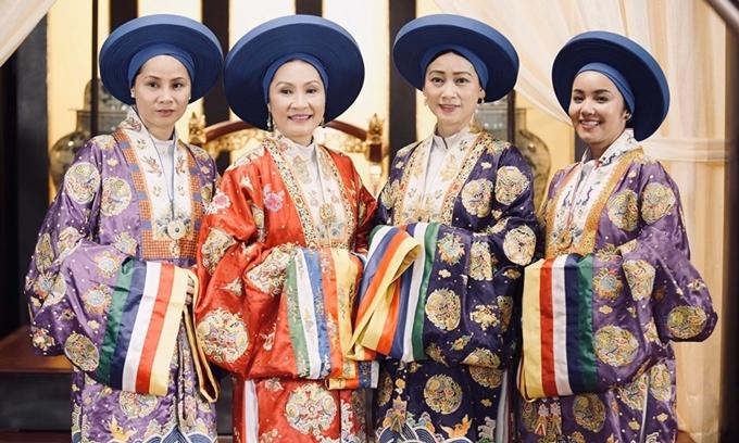 Phục trang hơn 5 tỷ phim Phượng khấu-1