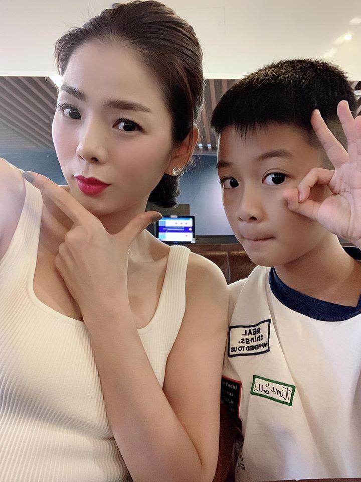 Lâu lâu mới khoe quý tử, nữ hoàng phòng trà Lệ Quyên khiến cả showbiz phải trầm trồ-5