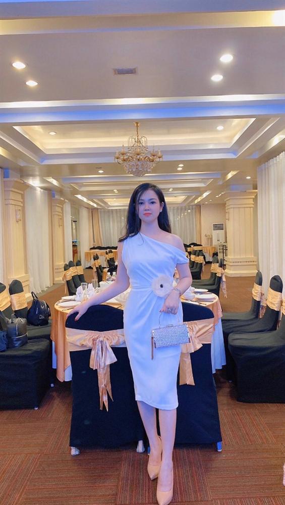 Bí quyết kiếm tiền tỉ từ kinh doanh mỹ phẩm của nữ doanh nhân 8x-3