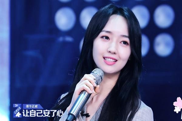 Tình cũ Ngô Diệc Phàm hát dở nhảy kém điểm vẫn cao, khán giả đau đầu vì khó hiểu-15