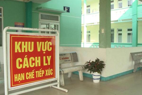 Vụ 5 người thân nữ nhân viên Điện Máy Xanh nhiễm Covid-19 phá cửa trốn cách ly: Chồng không cho xét nghiệm con-3