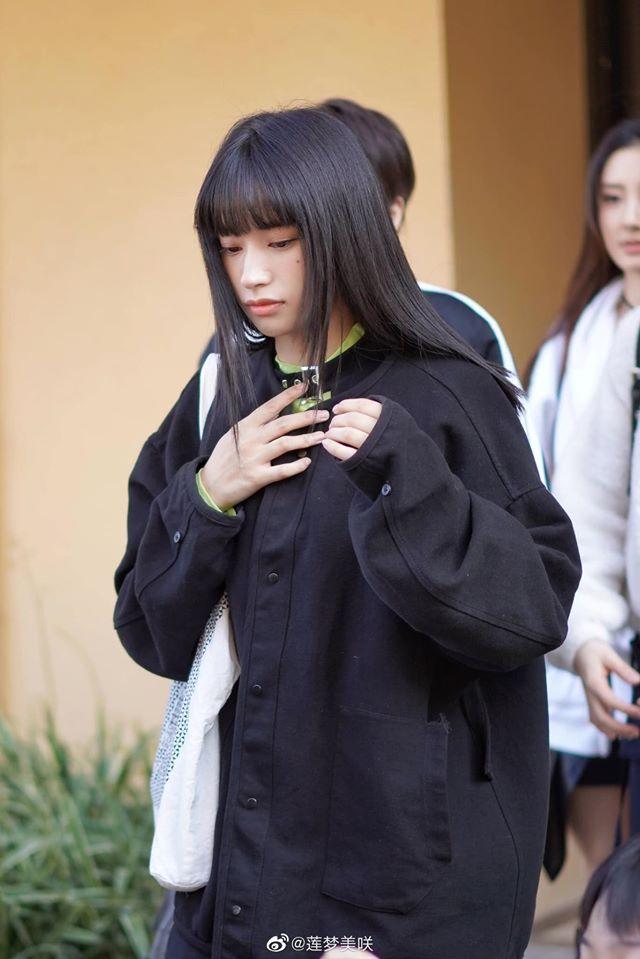 Thí sinh Thanh xuân có bạn bị chê bai ngoài đời kém sắc hơn hẳn trên mạng-6