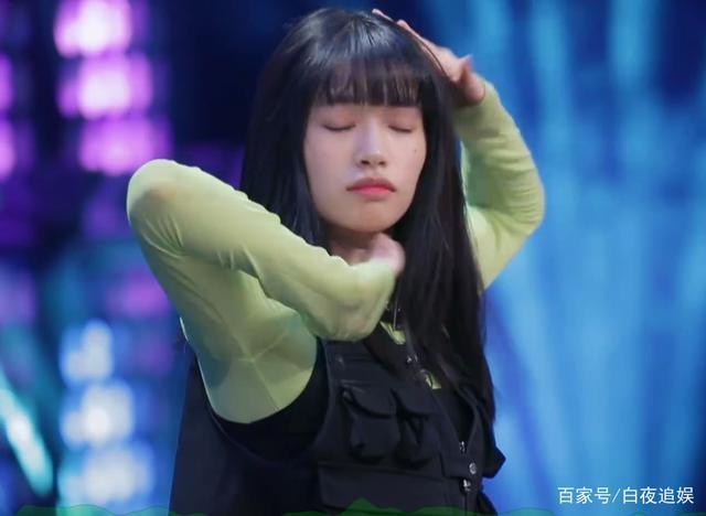 Thí sinh Thanh xuân có bạn bị chê bai ngoài đời kém sắc hơn hẳn trên mạng-4