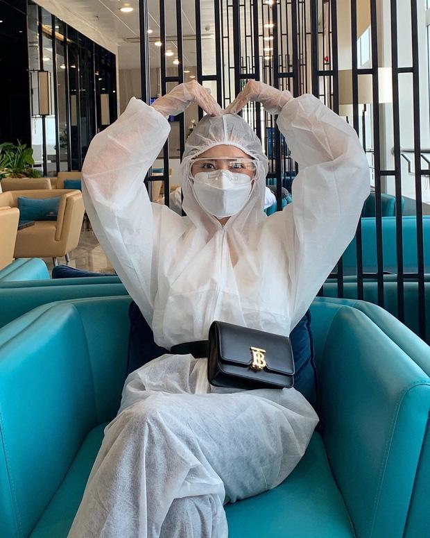 Sao mặc áo bảo hộ kín mít mùa dịch Covid-19: Võ Hoàng Yến quẩy cực sung, Chi Pu và Hari Won mix cùng hàng hiệu-3
