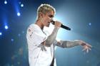Dịch bệnh diễn biến phức tạp nhưng Justin Bieber vẫn không muốn huỷ tour diễn vòng quanh nước Mỹ