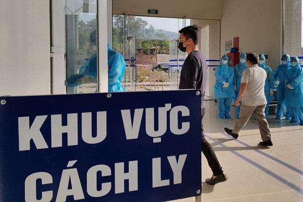 Phong tỏa ngôi nhà ở Văn Quán có du học sinh mắc Covid-19-1