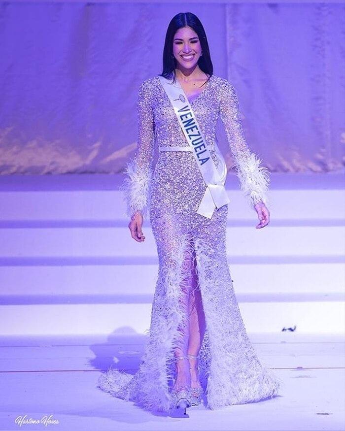 Best Evening Gown: Bộ cực phẩm, bộ thảm họa, Việt Nam được tâm phục khẩu phục-7