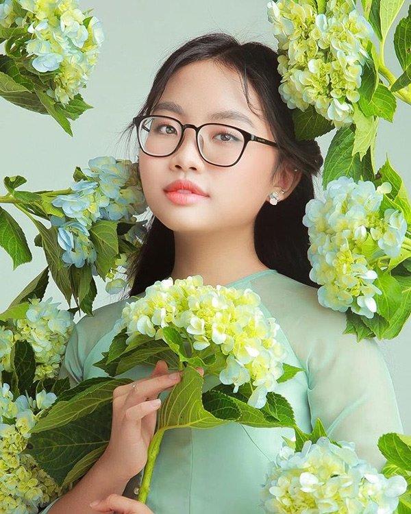 Phương Mỹ Chi bị viêm da khi bấm lỗ tai, những điều này sẽ giúp bạn khắc phục-14