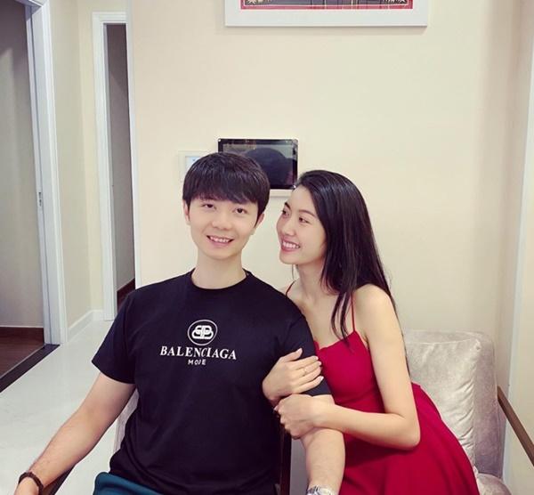 Chồng sắp cưới của Á hậu Thúy Vân: Đã điển trai lại còn là đại gia phim ảnh - bất động sản-1