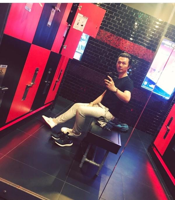 Chồng sắp cưới của Á hậu Thúy Vân: Đã điển trai lại còn là đại gia phim ảnh - bất động sản-7