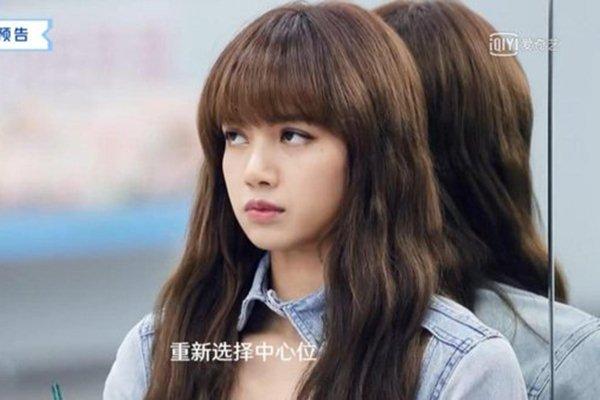 BLACKPINK Lisa trong Thanh xuân có bạn: Vừa nghiêm túc vừa đáng yêu không lối thoát-15