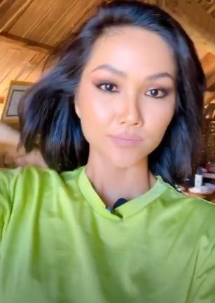 Nam Em tái phạm lỗi trang điểm cách đây 1 năm - Jun Vũ như bà cô già vì son phấn-12