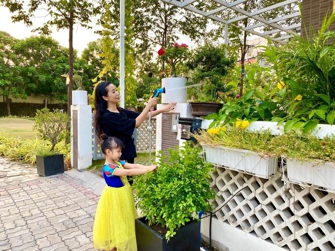 Trịnh Kim Chi trồng cây ăn trái trong biệt thự 200 m2-1