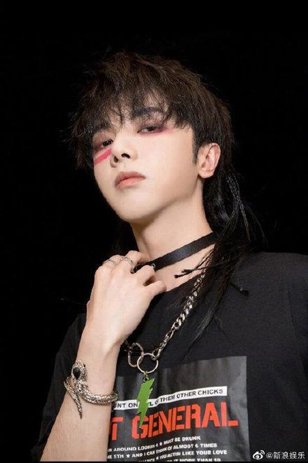 Hoa Thần Vũ bị phê bình do không hiểu rõ về nhạc lý-2