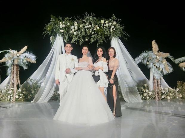 4 tháng sau đám cưới Đông Nhi và Ông Cao Thắng, Ông Thoại Liên bất ngờ tiết lộ quà cưới tặng anh chị-2