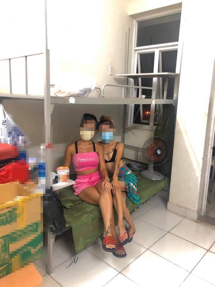 Cách ly ở KTX ĐH Quốc gia TP. HCM, cô gái trẻ lên Facebook chê bai chật - bẩn, đòi về nhà cho bớt căng thẳng-1