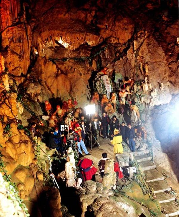 Rùng mình 5 lần chết hụt suýt bức tử đoàn phim Tây Du Ký-3