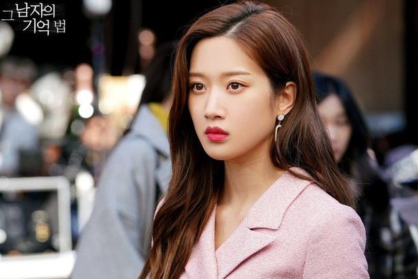 Nghệ sĩ, CEO Hàn tham gia phòng chat tình dục triệu USD?-3