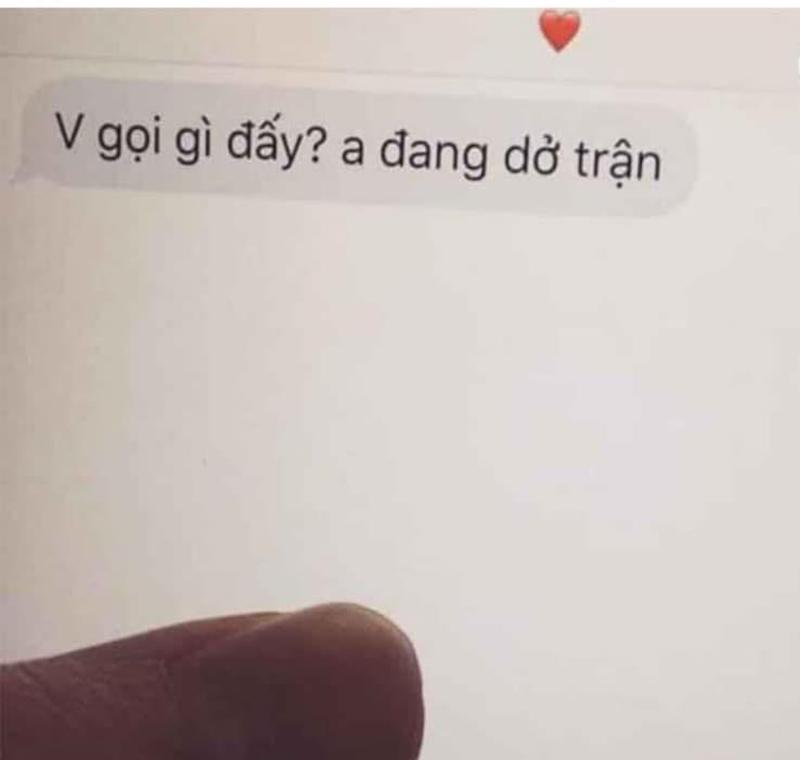 Sản phụ qua đời một mình trong phòng sinh và dòng tin nhắn cuối cùng của chồng: Anh đang dở trận-1