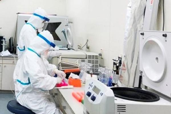 Đề nghị PHẠT NÓNG ca bệnh 100 nhiễm Covid-19 trốn cách ly đi lễ 5 lần/ngày ở TP.HCM-3