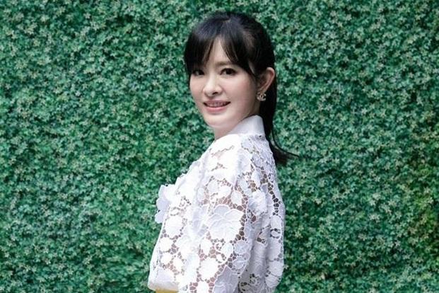 Chồng Lưu Chân sốc nặng vì vợ qua đời-4