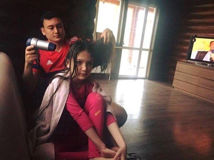 Khoe ảnh 10 năm trước, ngoại hình của Đặng Văn Lâm và em gái Thanh Giang gây chú ý-6