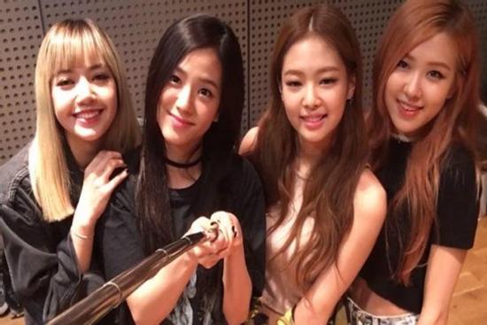 Lisa gây sốc khi tiết lộ cuộc sống vật vã của BLACKPINK khi còn là trainee