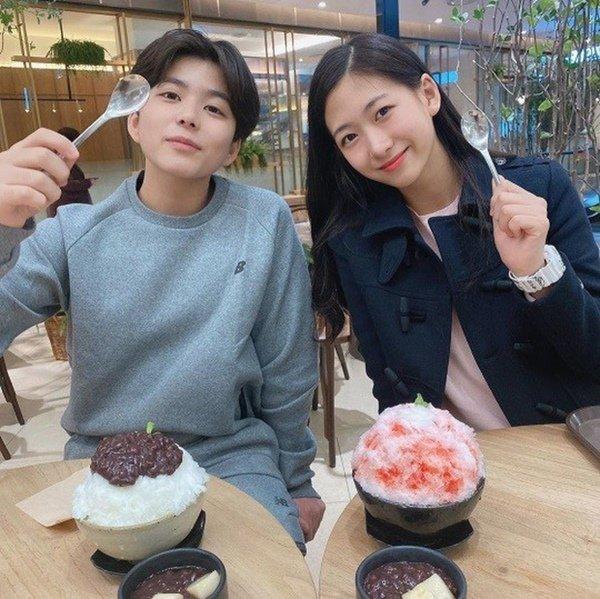 Sau 10 năm không gặp, 2 sao nhí nổi tiếng nhất Hàn Quốc một thời giờ lột xác ngoạn mục-2