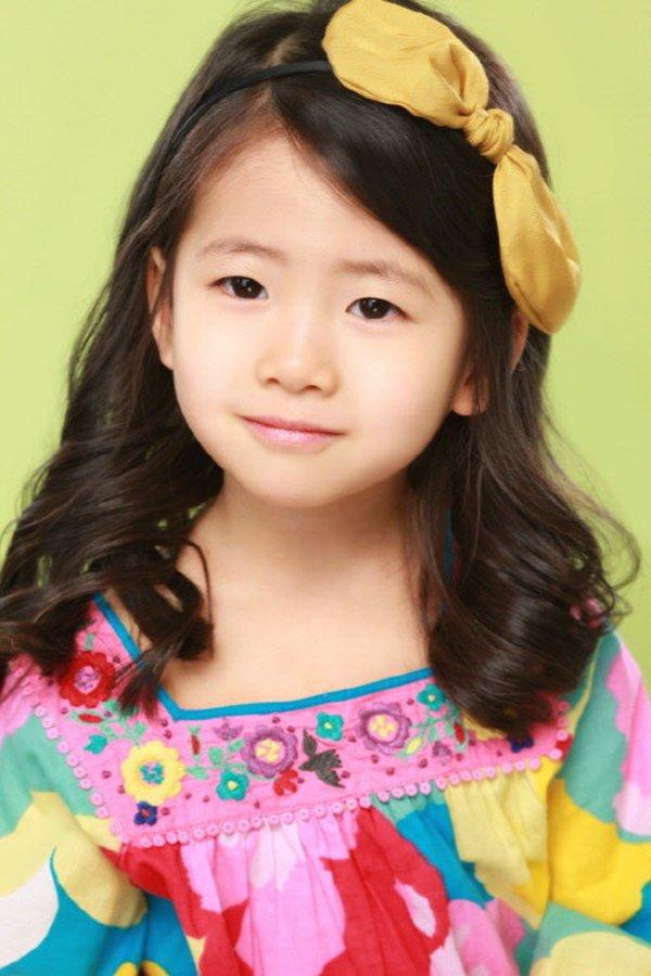 Sau 10 năm không gặp, 2 sao nhí nổi tiếng nhất Hàn Quốc một thời giờ lột xác ngoạn mục-11